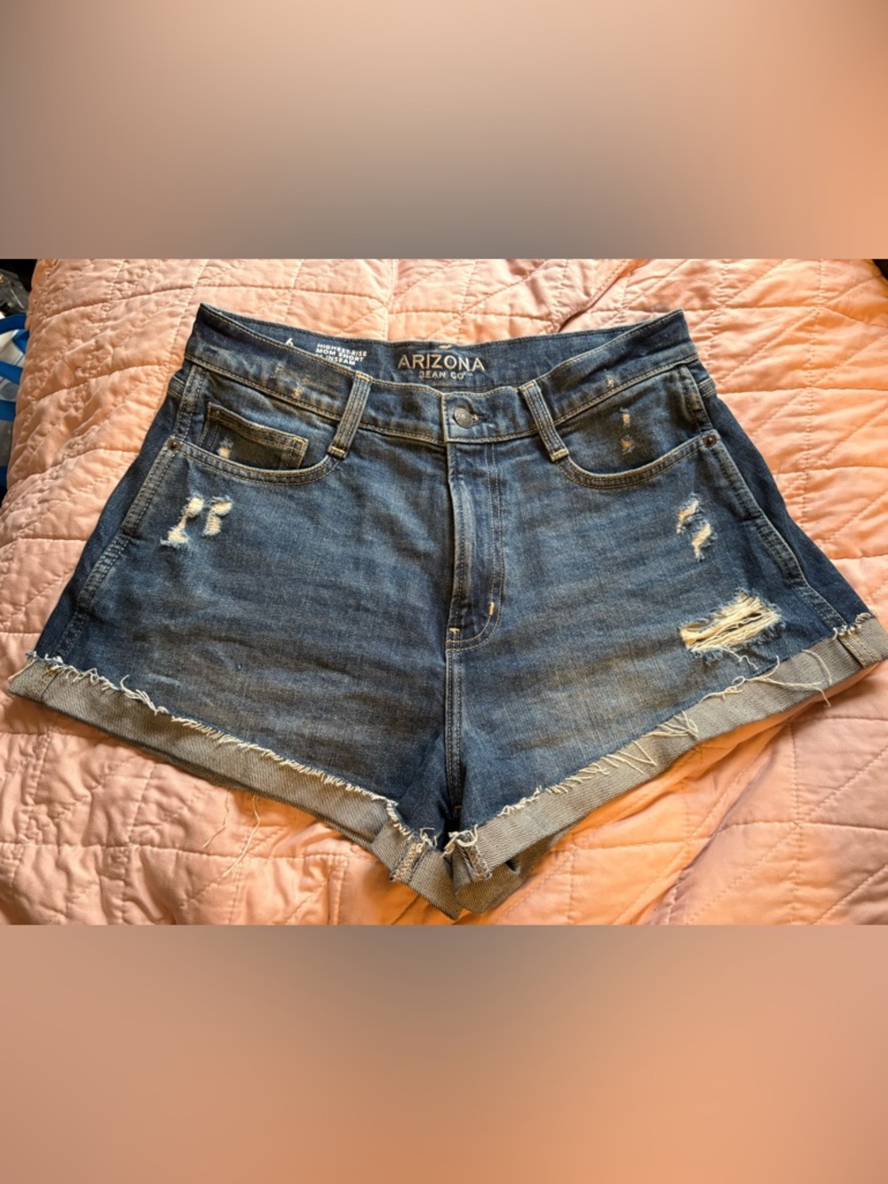 Arizona Jean Co. denim shorts in a dark wash highest-rise mom jeans size 6